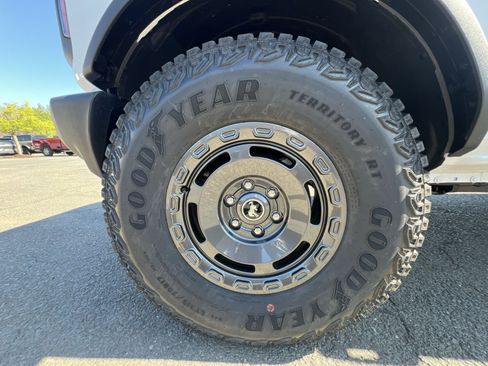 New 2025 Ford Bronco 4-Door w/ Sasquatch Package AWD/4WD image 20