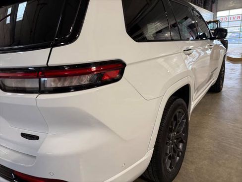 Certified 2024 Jeep Grand Cherokee L Summit image 17