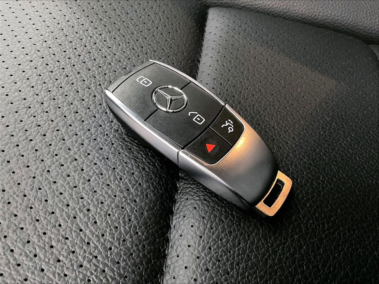Used 2026 Mercedes-Benz GLE 350 4MATIC image 12