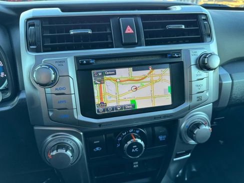 Used 2017 Toyota 4Runner SR5 Premium image 36