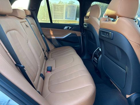 Used 2022 BMW X5 sDrive40i w/ Premium Package image 14