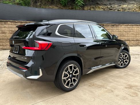 Used 2025 BMW X1 xDrive28i w/ Convenience Package image 3