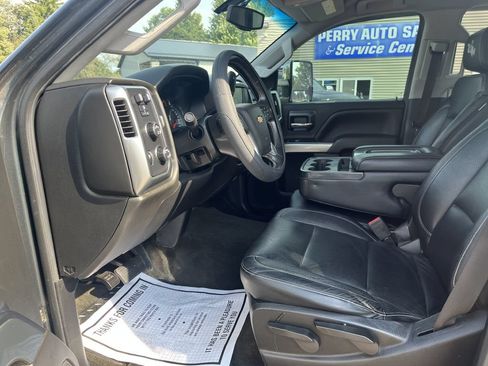 Used 2018 Chevrolet Silverado 2500 LT AWD/4WD image 27