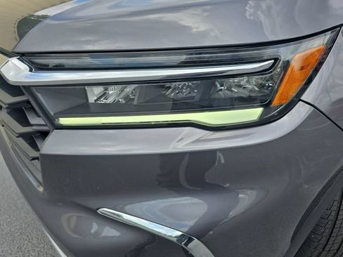 Used 2025 Honda Pilot EX-L image 30
