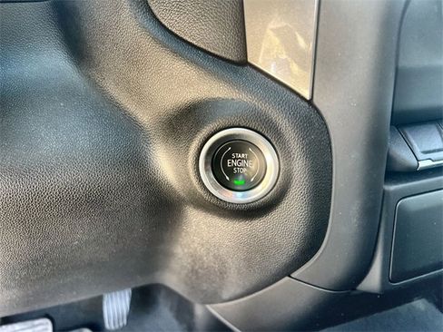 Used 2022 Chevrolet Silverado 1500 Custom image 16