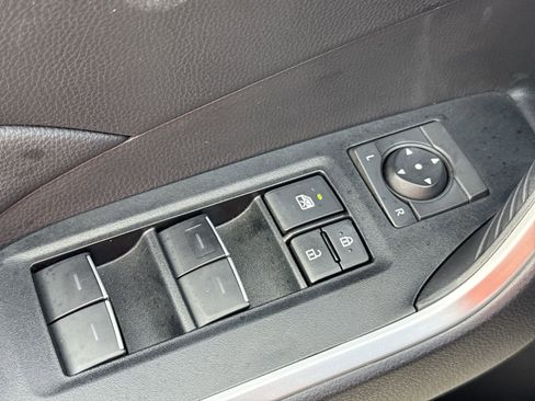 Certified 2025 Toyota RAV4 XLE w/ Convenience Package FWD image 15