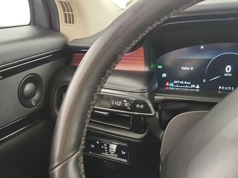 Used 2022 Lincoln Nautilus Reserve w/ Equipment Group 201A image 23