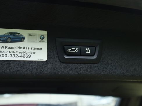 Used 2017 BMW X1 xDrive28i w/ Premium Package image 16