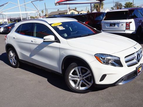 Used 2016 Mercedes-Benz GLA 250 image 2