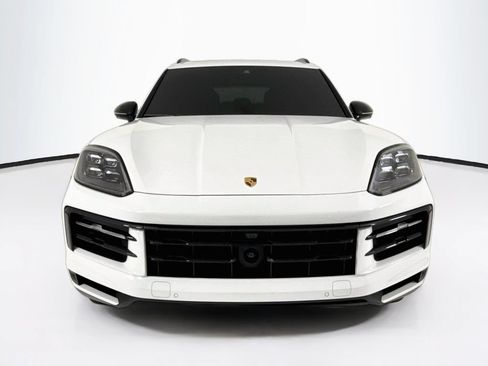 Certified 2026 Porsche Cayenne S AWD/4WD image 6