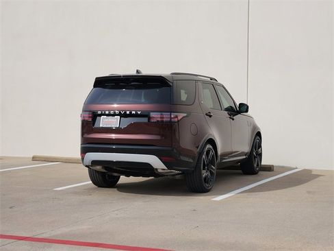 New 2026 Land Rover Discovery Limited Edition image 4