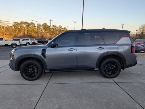 Used 2025 Nissan Armada PRO-4X w/ Pro-4X Premium Package image 4