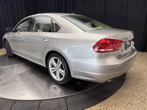 Used 2014 Volkswagen Passat 1.8T SE FWD image 10