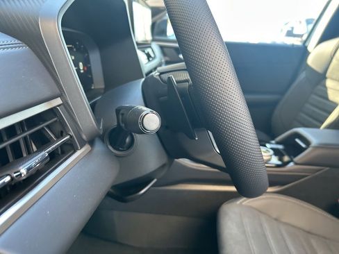 New 2026 Mitsubishi Outlander SE image 40