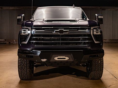 Used 2024 Chevrolet Silverado 3500 LTZ w/ LTZ Convenience Package image 2