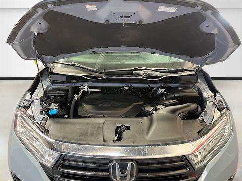Used 2023 Honda Odyssey Touring image 33