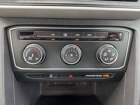 Used 2021 Volkswagen Atlas Cross Sport S image 25