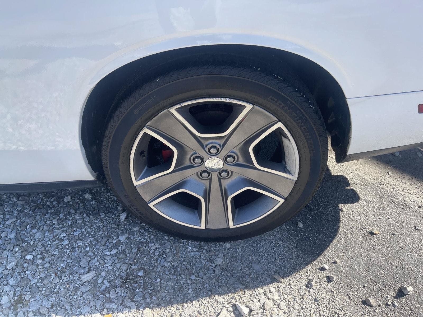 Used 2014 Dodge Challenger R/T RWD image 6