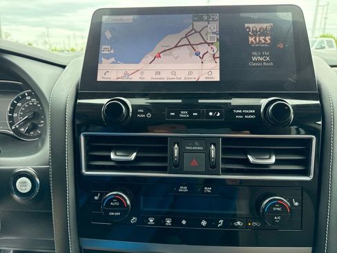Used 2024 INFINITI QX80 Premium Select w/ Cargo Package AWD/4WD image 33