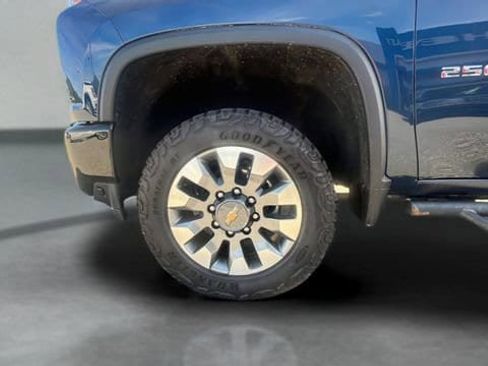 Used 2022 Chevrolet Silverado 2500 Custom w/ Custom Value Package image 52