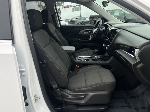 Used 2020 Chevrolet Traverse LS image 27