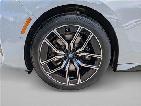 New 2026 BMW 740i w/ Premium Package RWD image 10