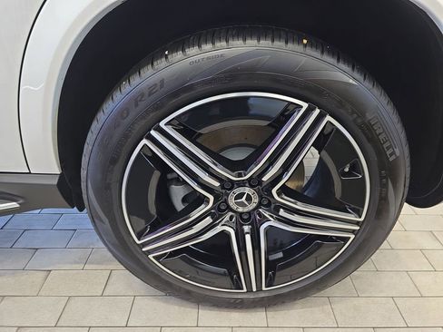 Certified 2025 Mercedes-Benz GLE 450e 4MATIC image 37