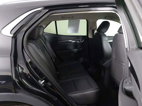 Used 2023 Buick Envision Essence image 31