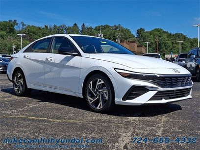 New 2025 Hyundai Elantra SEL