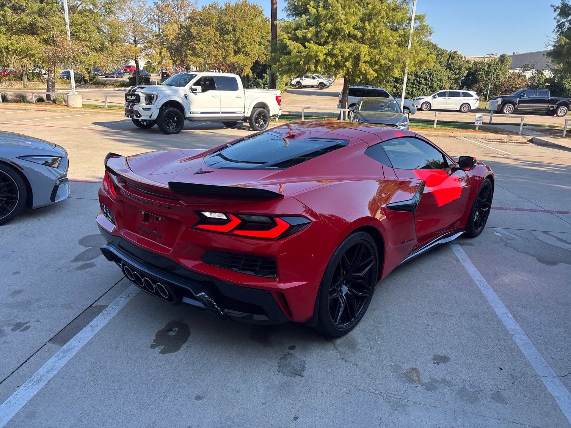 Used 2024 Chevrolet Corvette Z06 RWD image 9