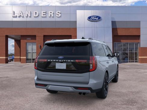 New 2026 Ford Expedition Platinum w/ Platinum Ultimate Package AWD/4WD image 8