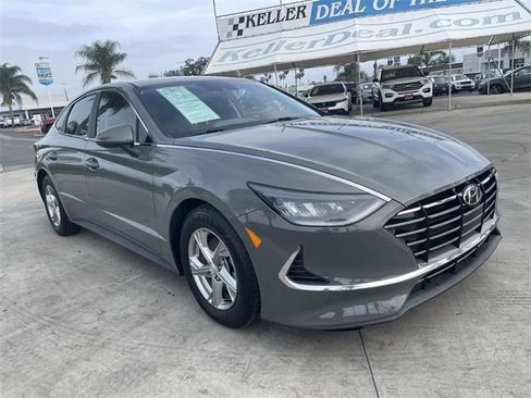 Used 2023 Hyundai Sonata SE w/ Preferred Accessory Package image 2