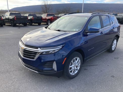 Used 2022 Chevrolet Equinox LT image 3