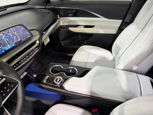 New 2026 Cadillac Lyriq Sport AWD/4WD image 35