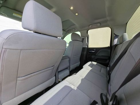 Used 2017 Chevrolet Silverado 1500 Custom w/ Custom Convenience Package RWD image 13