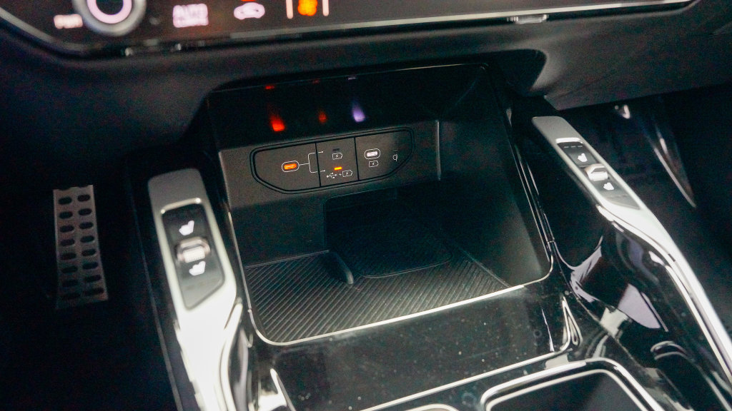 Used 2025 Kia Sorento SX FWD image 19