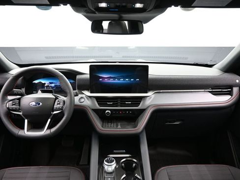 New 2025 Ford Explorer ST-Line w/ Premium Package image 32