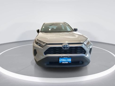 Used 2024 Toyota RAV4 LE AWD/4WD image 3