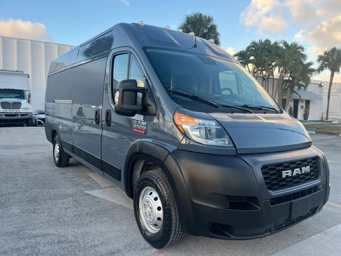 Used 2020 RAM ProMaster 3500 FWD image 1