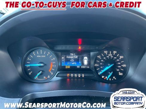 Used 2019 Ford Explorer XLT image 11