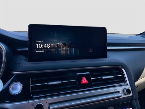 Used 2025 Genesis G70 3.3T Advanced image 15