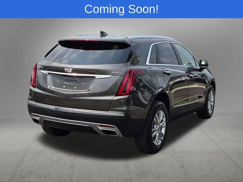 Used 2020 Cadillac XT5 Premium Luxury w/ LPO, Floor Liner Package FWD image 6