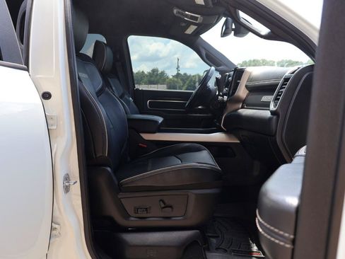 Used 2019 RAM 3500 Laramie AWD/4WD image 11