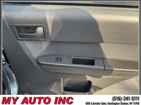 Used 2012 Ford Escape XLT image 30