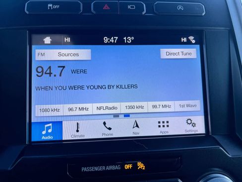 Used 2019 Ford F150 Lariat w/ Equipment Group 502A Luxury image 16