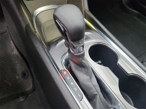 Used 2024 Chevrolet Malibu LT image 14