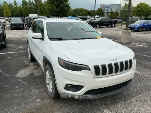 Used 2019 Jeep Cherokee Latitude w/ Popular Appearance Group AWD/4WD image 3