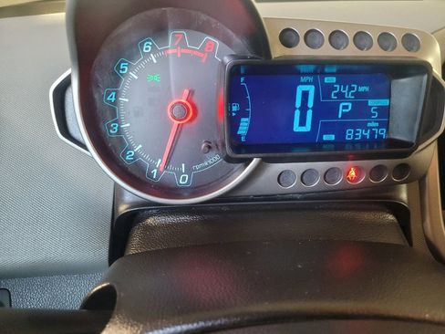 Used 2016 Chevrolet Sonic LT image 23