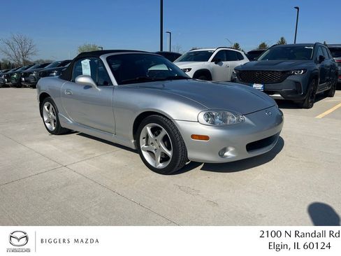 Used 2003 MAZDA MX-5 Miata image 1