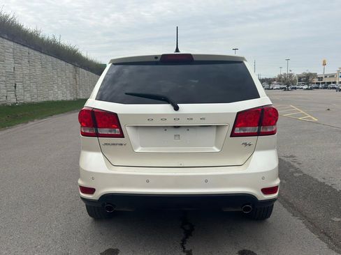 Used 2012 Dodge Journey R/T w/ Flexible Seating Group image 4